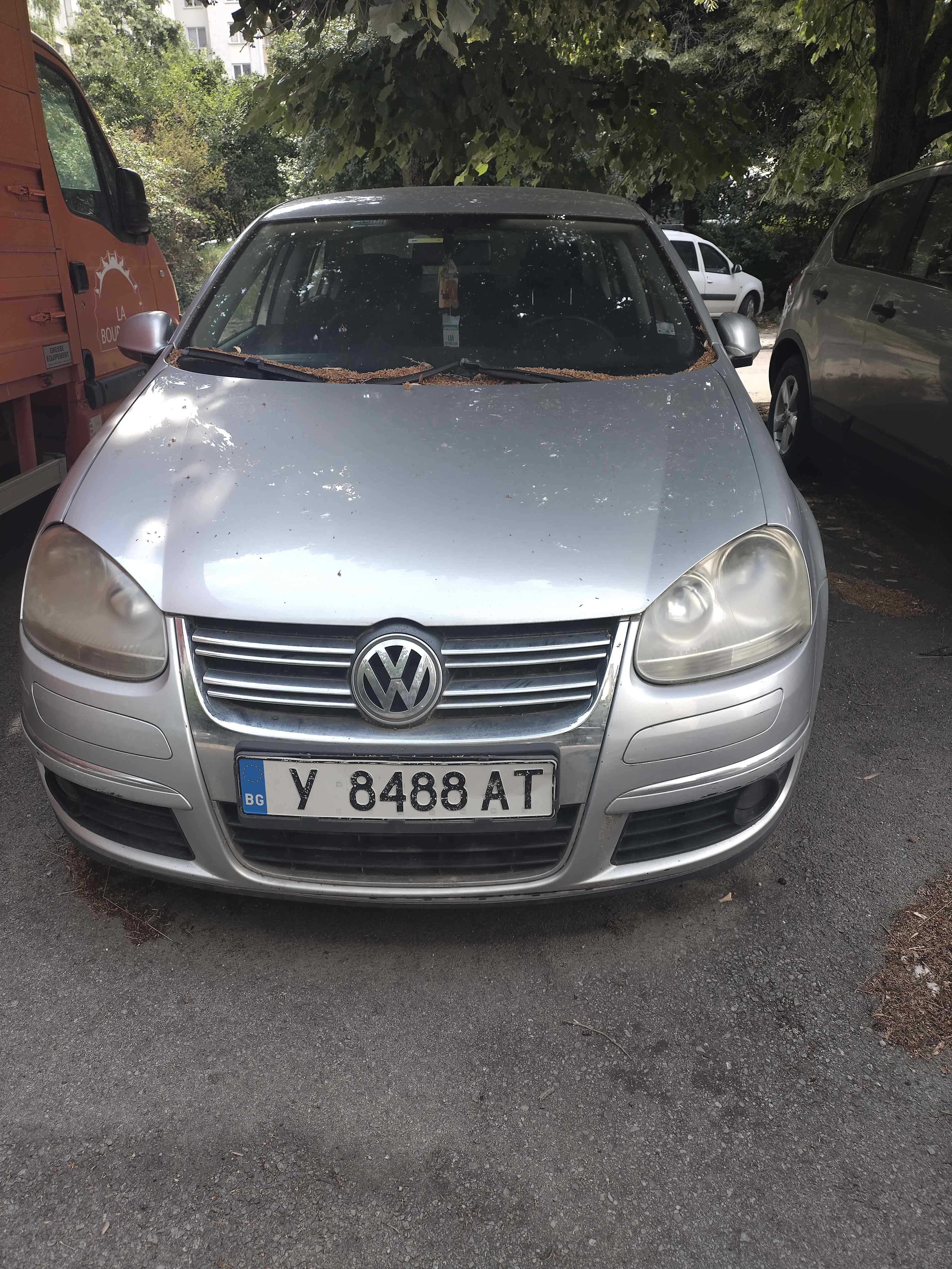 Y8488AT